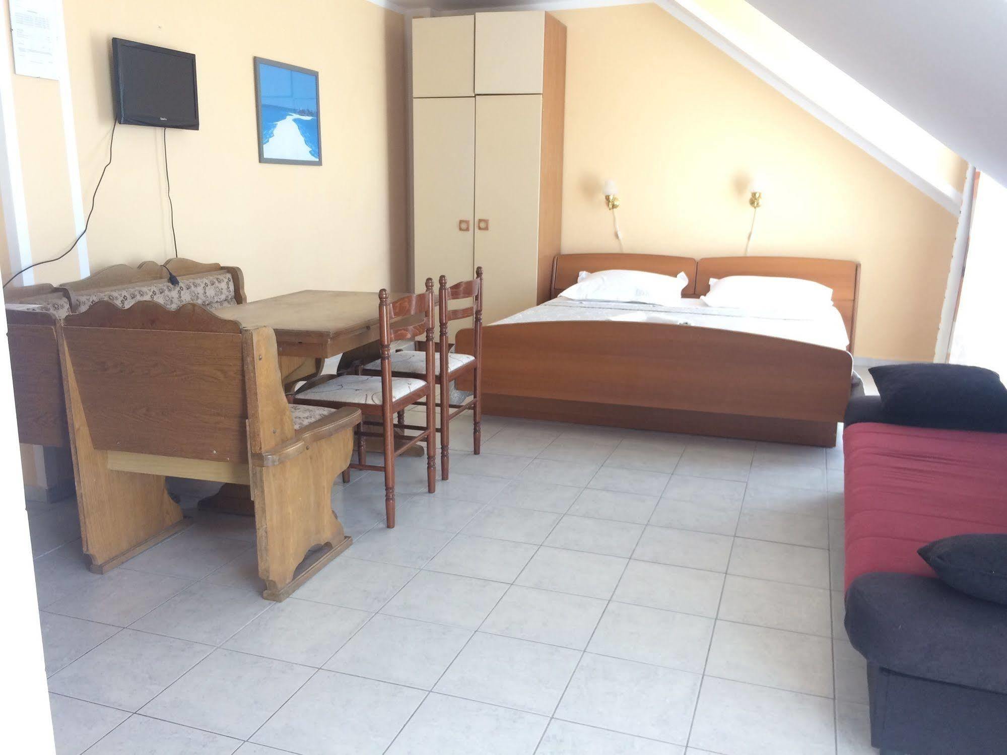 Pansion Begic Otel Omiš Dış mekan fotoğraf