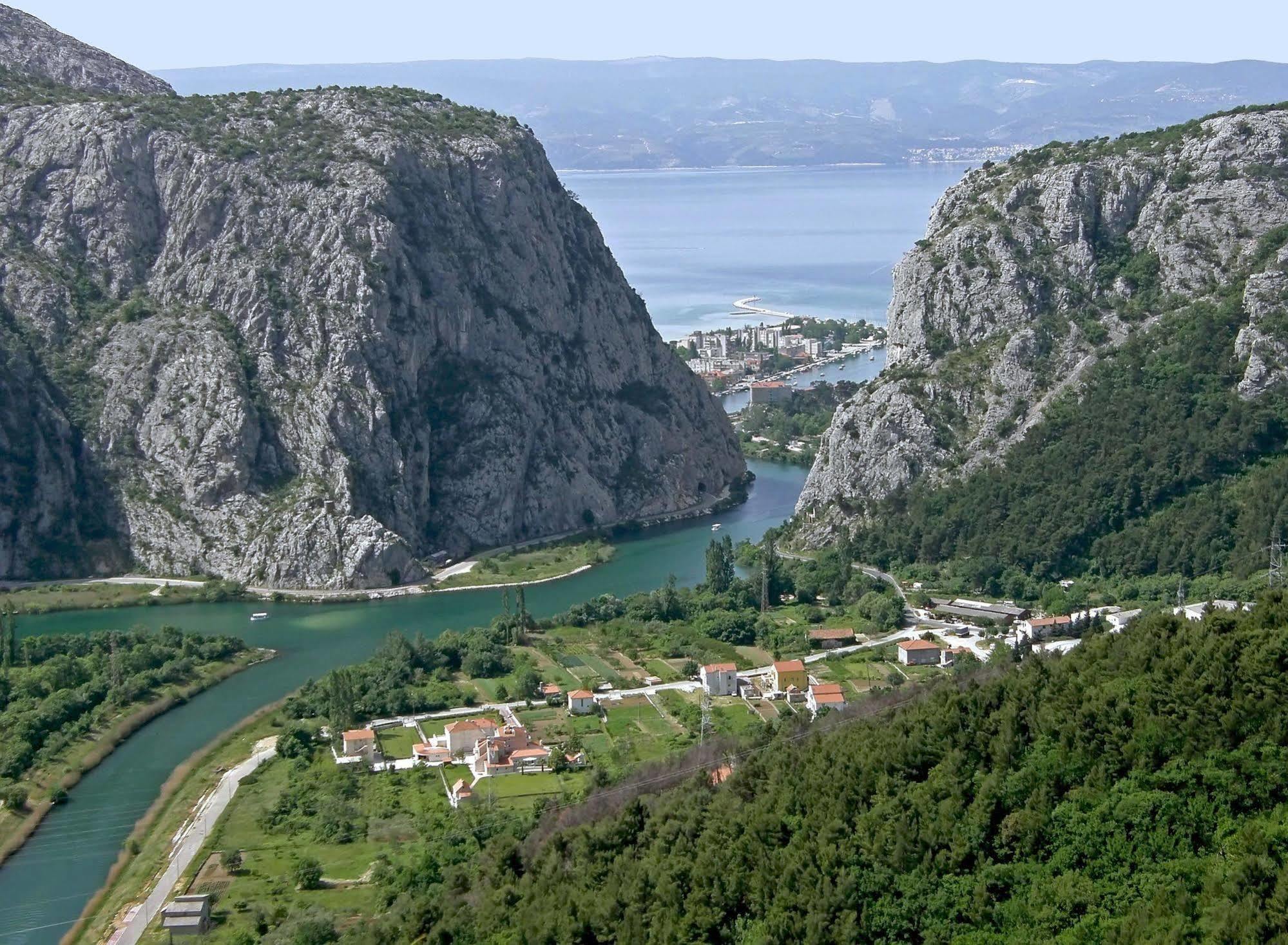 Pansion Begic Otel Omiš Dış mekan fotoğraf